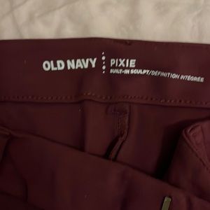 Old Navy ankle Pixie Pants size 16